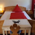 Moos Panzió 3*