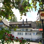 Moos Panzió 3*