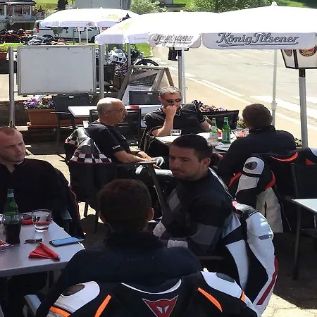 Moos Couette-café 3*