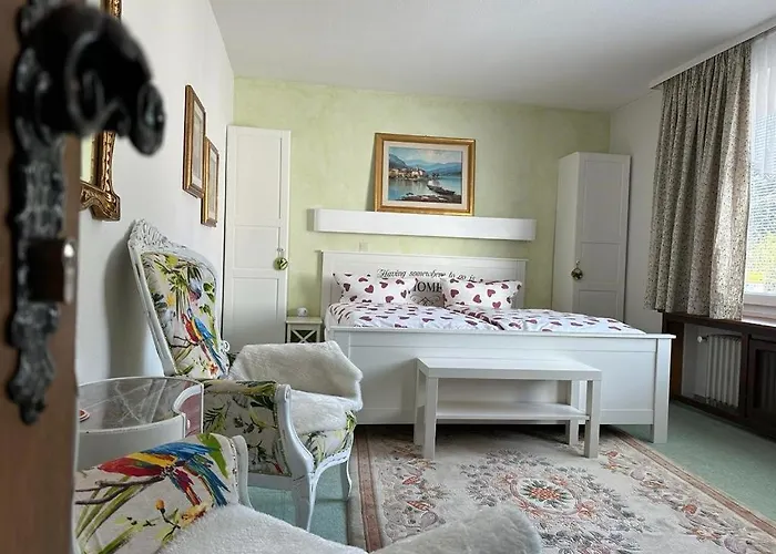 Moos ベッド・アンド・ブレックファスト